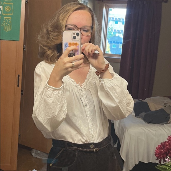 Meet your Posher, Mariah - Picture 10 of 12